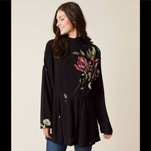 Free People black floral tunic long sleeve open back small (C1)